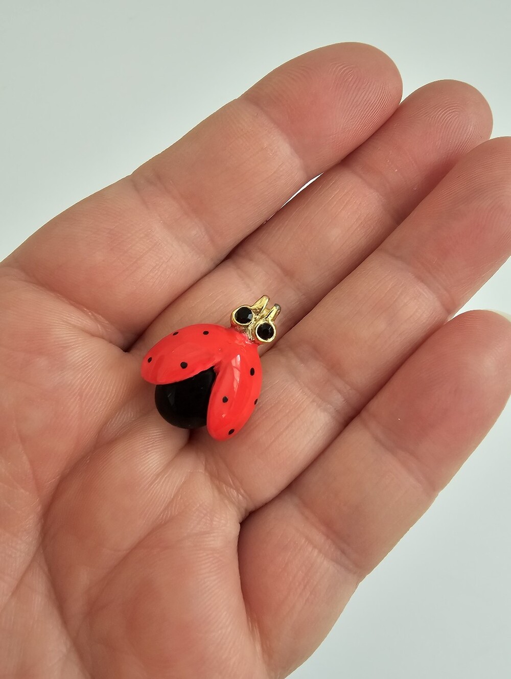 Vintage Red Enamel Ladybug Brooch Pin Black Cabochon Rhinestone Eyes
